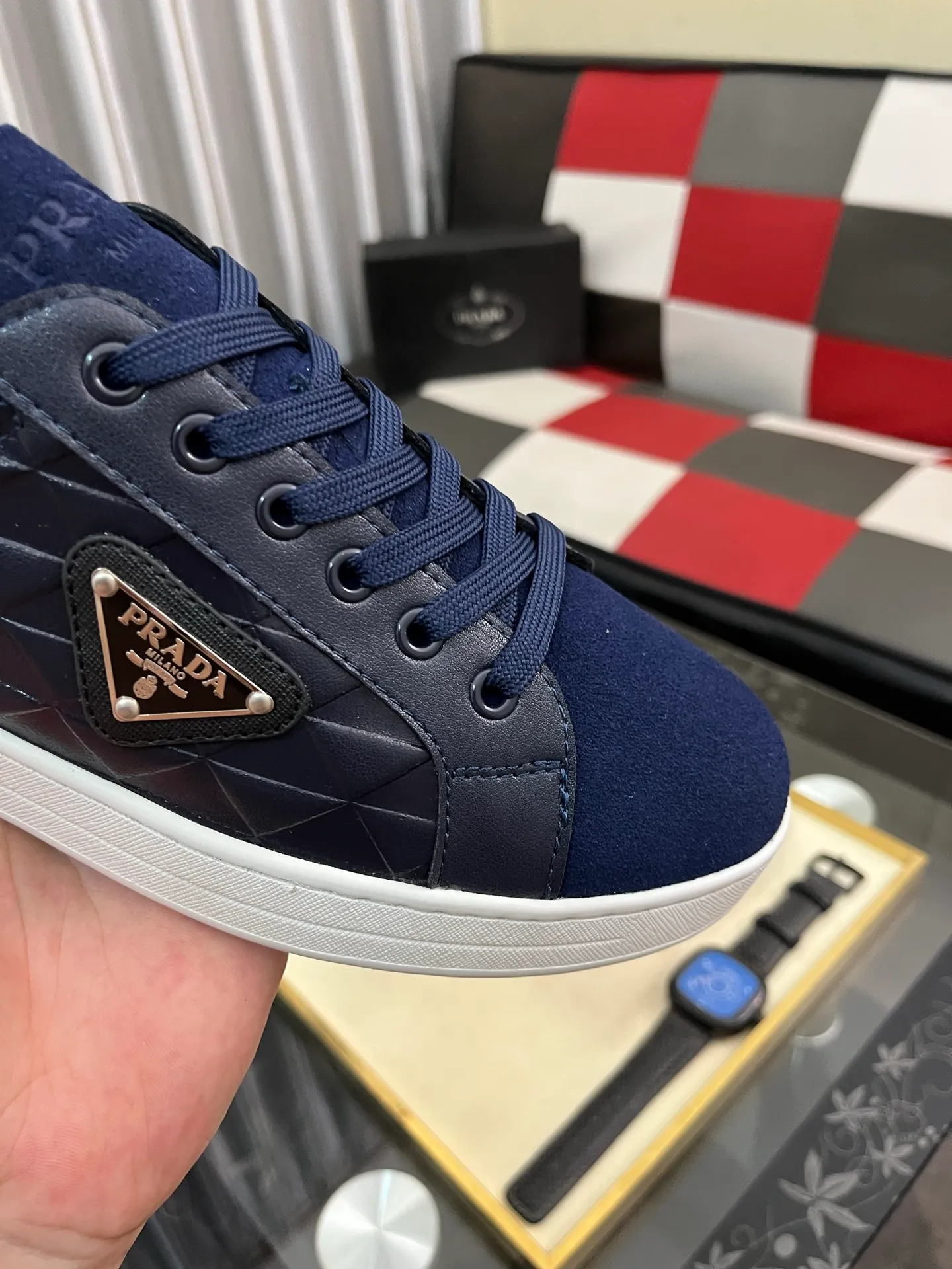 Men's shoes 💰440⌚️⌚️Prada•PRADA original quality.~ Unique modern style sneakers. 🏃A must-have casual shoe for trendy men😍😍 Original brand imported from Italy, imported original leather, sheep lining (refuses to discolor and grind feet) Sole: Original sole provided by the original factory, French lazy style design ⚠️Fit to the feet, original quality, super comfortable original sole. Code number: 38-444️⃣Colors available